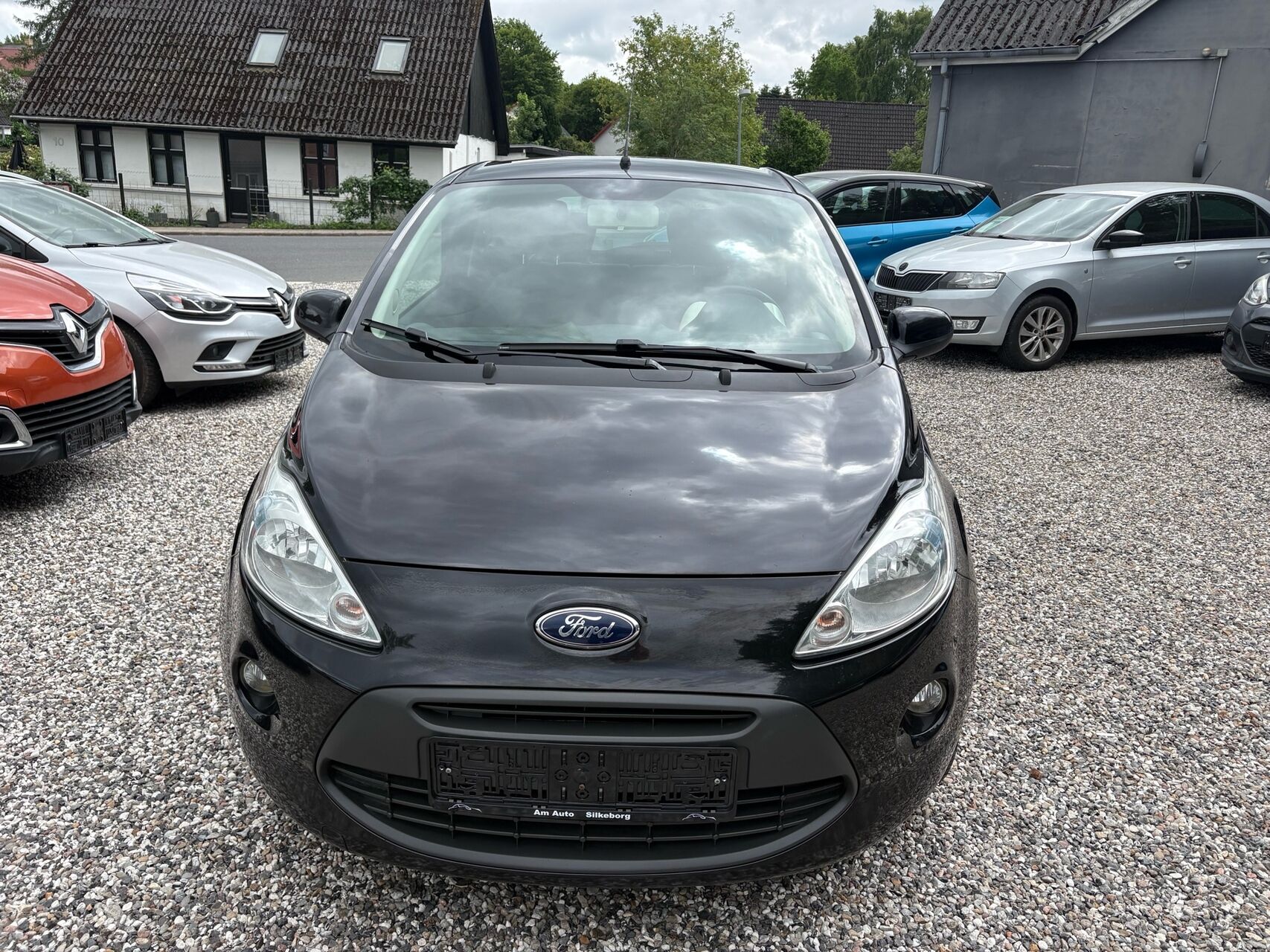 
								Ford Ka 1,2 Titanium 69HK 3d full									