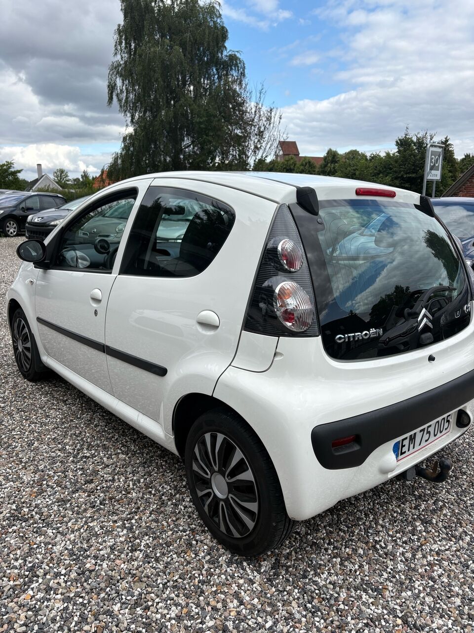 
								Citroën C1 1,0 68HK 5d full									