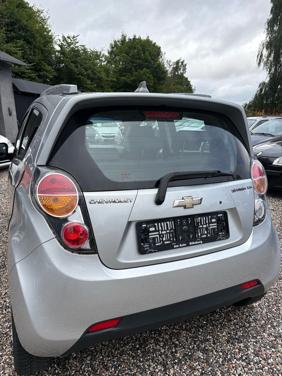 
								Chevrolet Spark 1,0 LS 68HK 5d full									