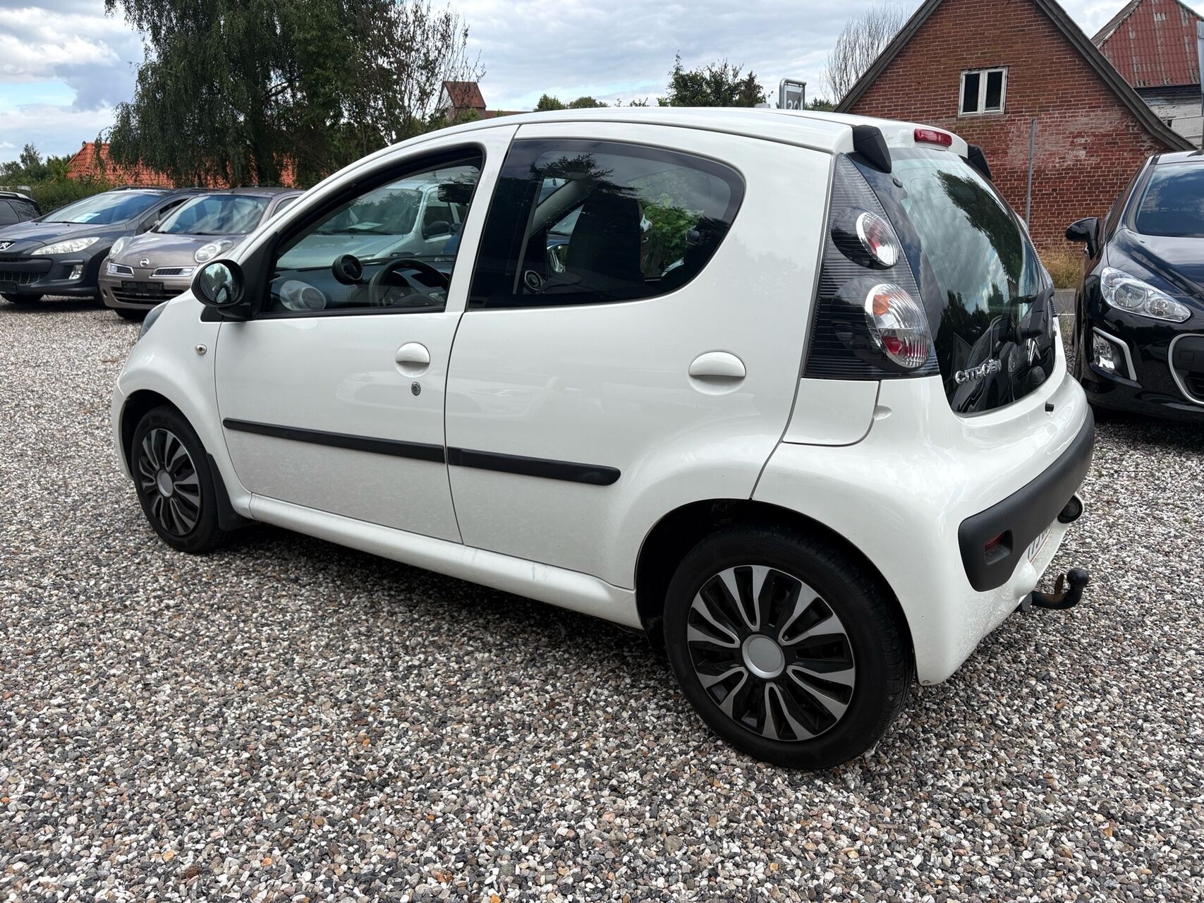 
								Citroën C1 1,0 68HK 5d full									