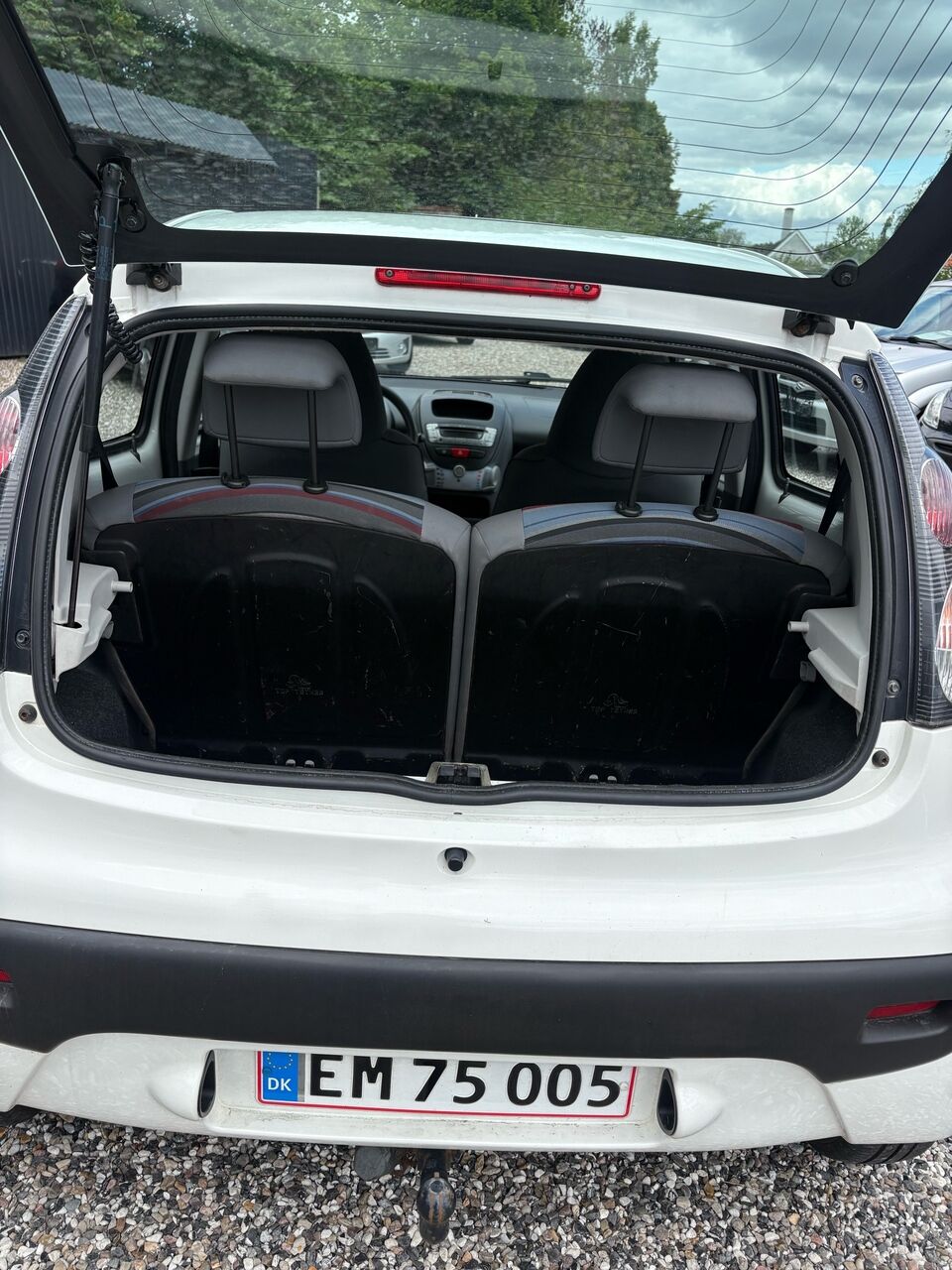 
								Citroën C1 1,0 68HK 5d full									