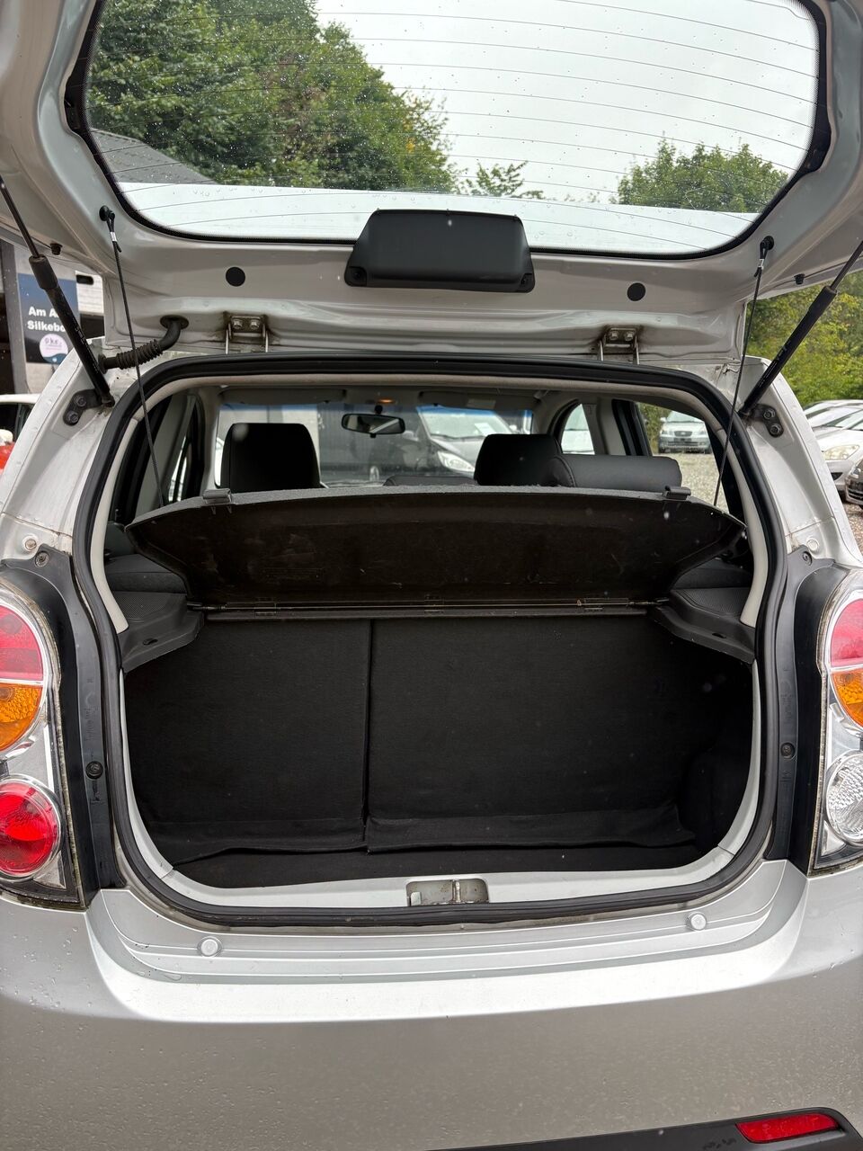 
								Chevrolet Spark 1,0 LS 68HK 5d full									