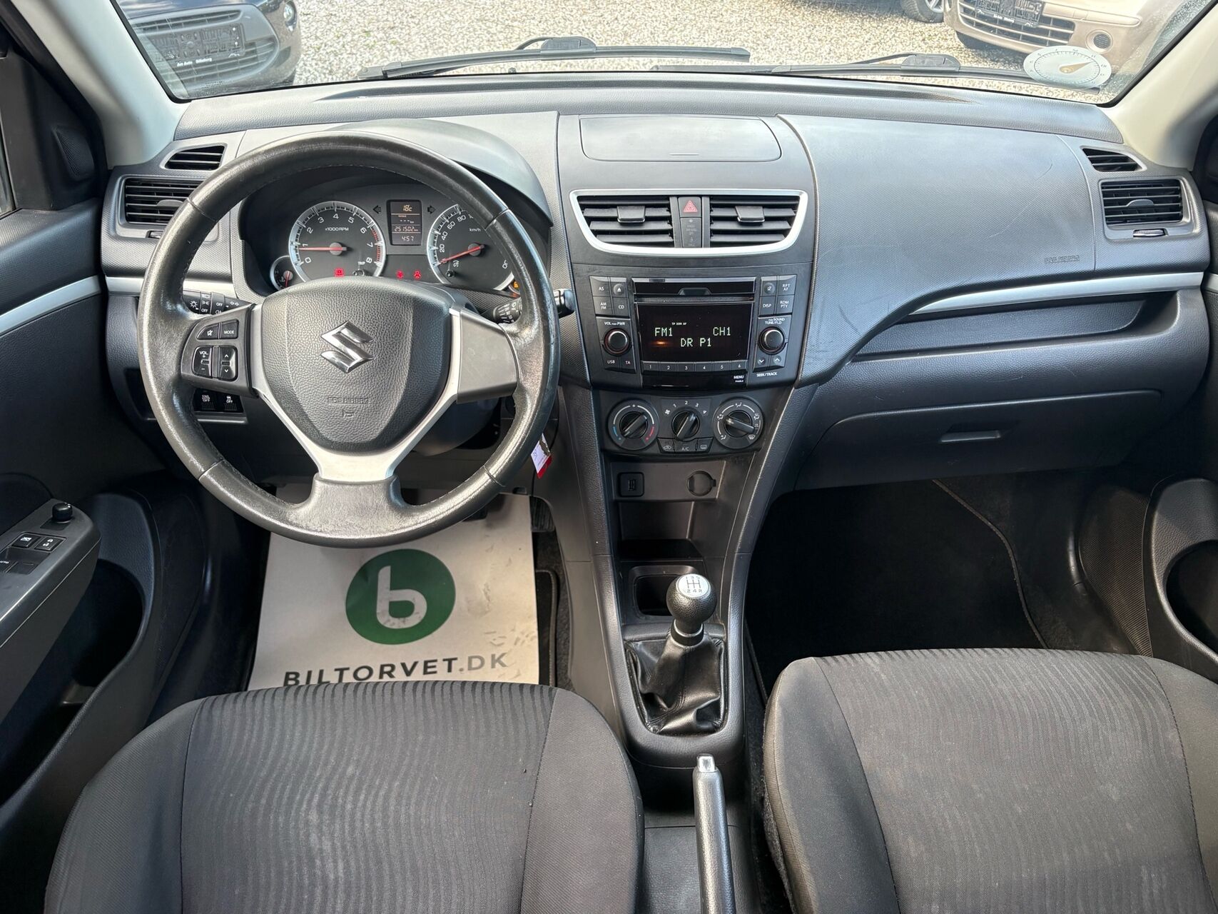 
								Suzuki Swift 1,2 16V GL 94HK 5d full									