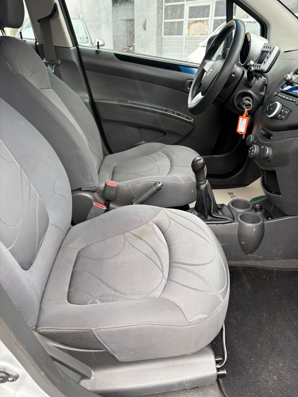 
								Chevrolet Spark 1,0 LS 68HK 5d full									