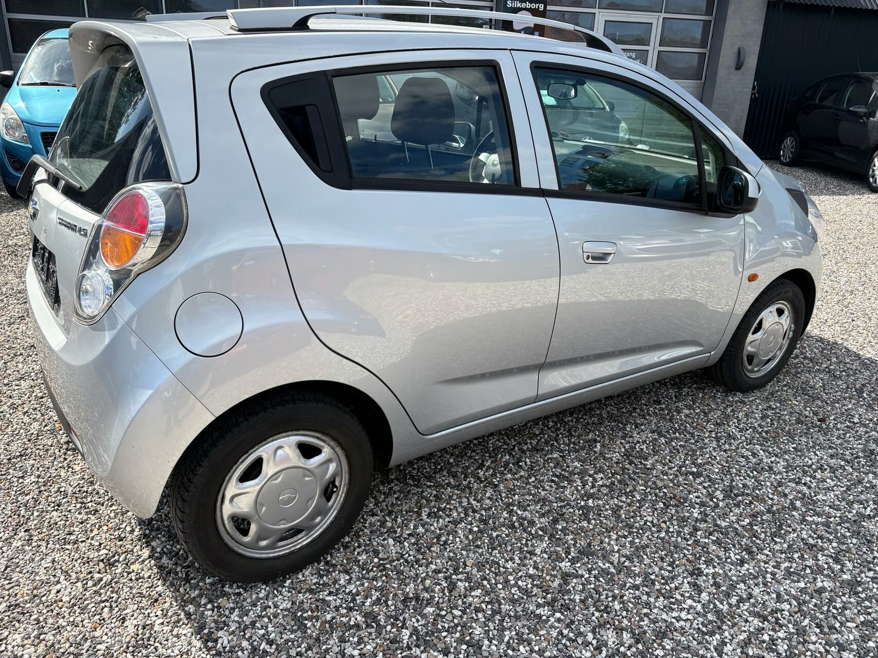 
								Chevrolet Spark 1,0 LS 68HK 5d full									