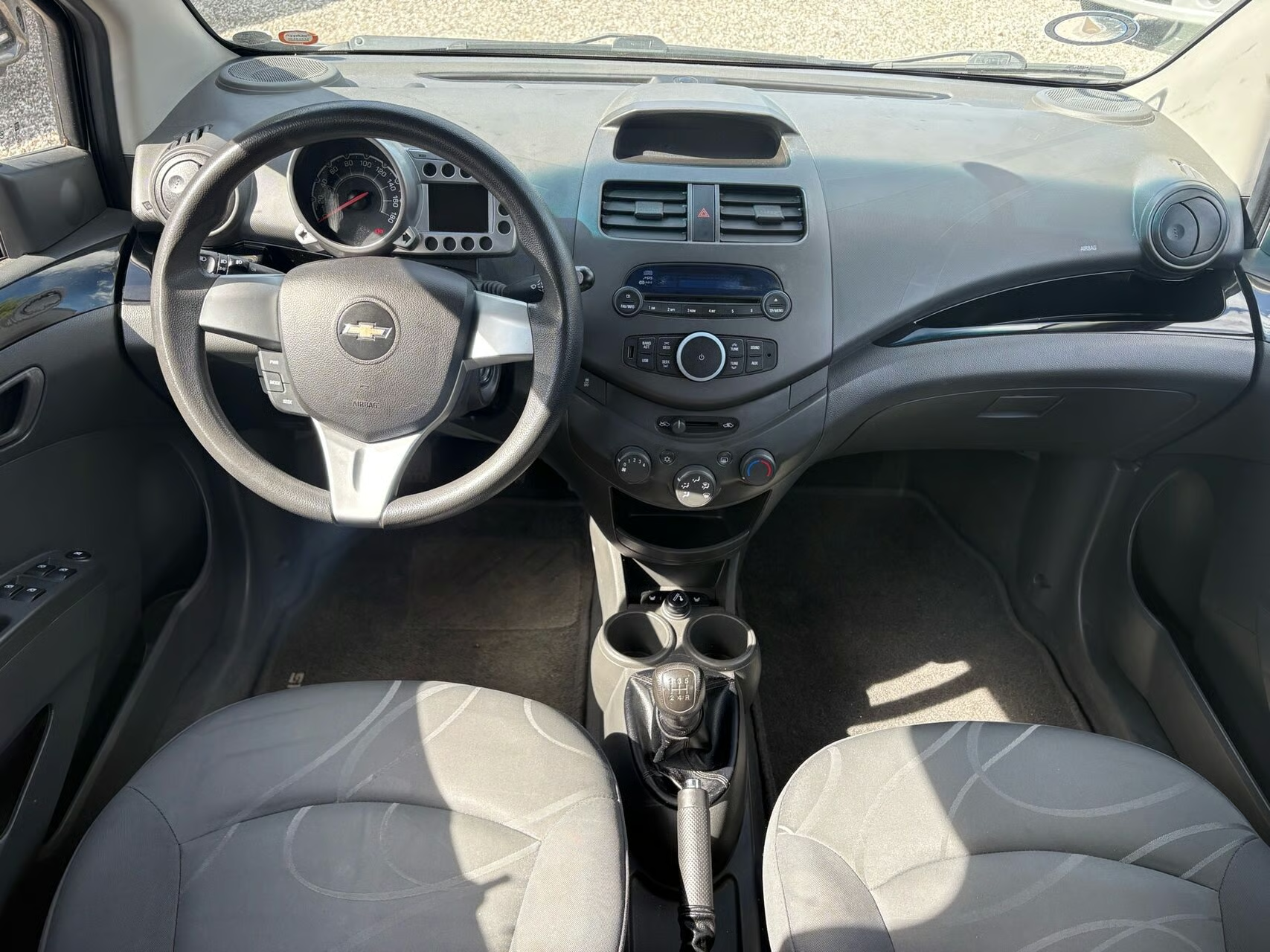 
								Chevrolet Spark 1,0 LS 68HK 5d full									