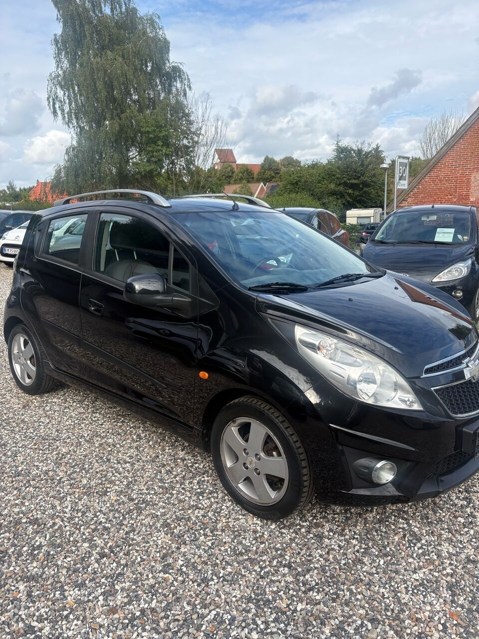 
								Chevrolet Spark full									