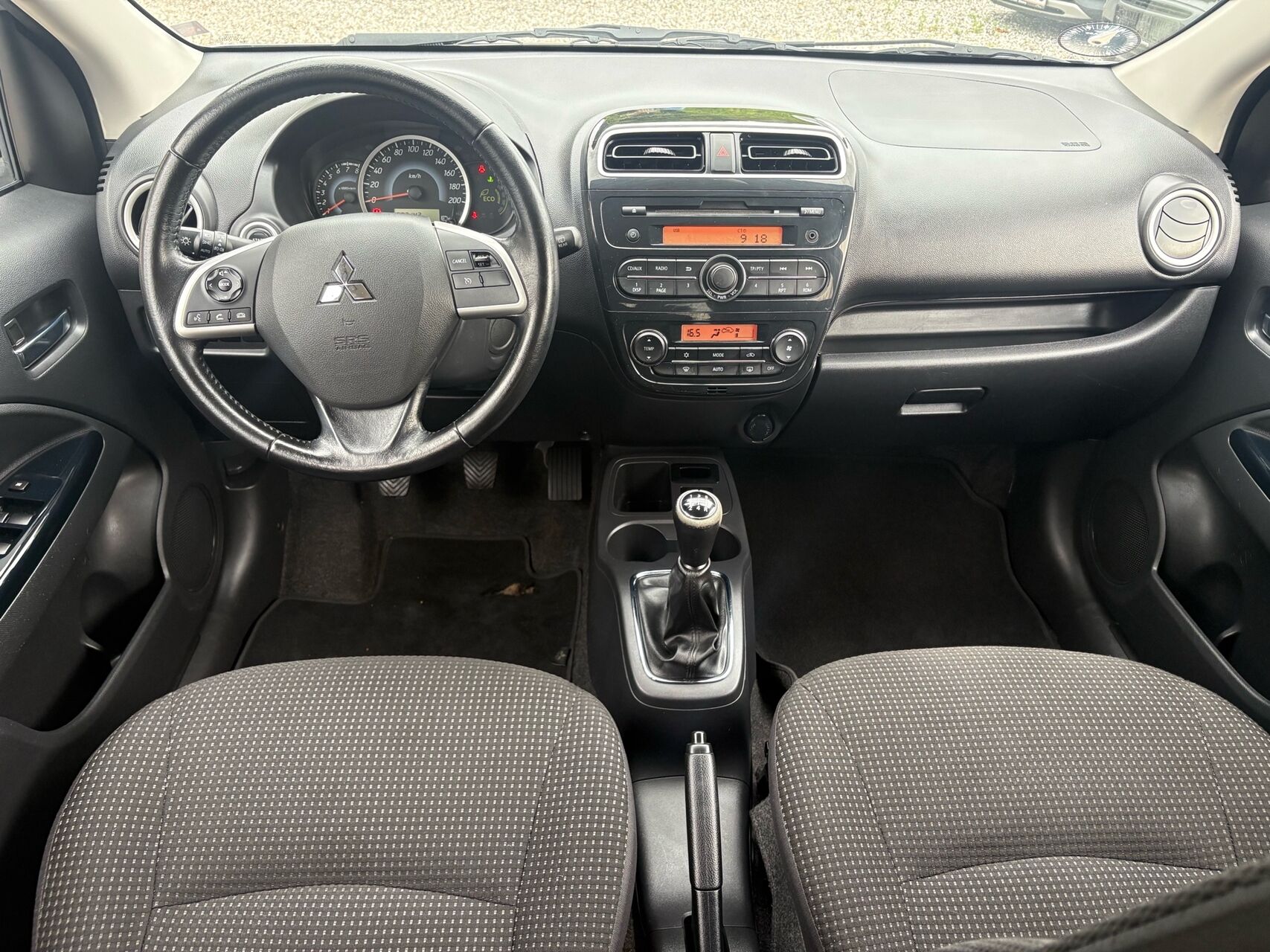 
								Mitsubishi Space Star full									