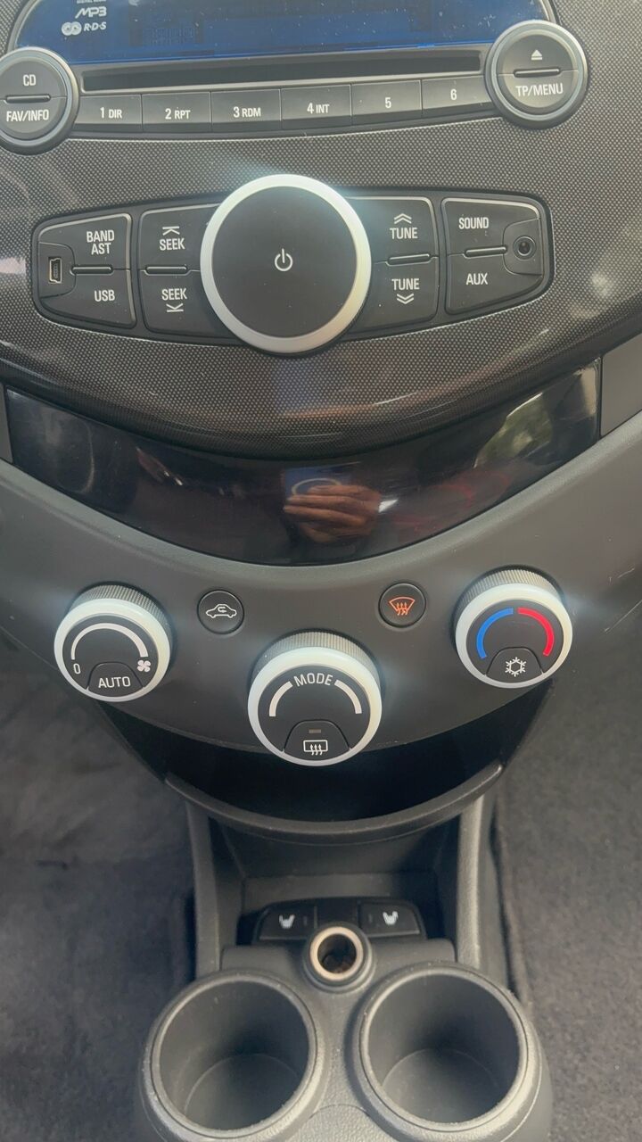 
								Chevrolet Spark full									