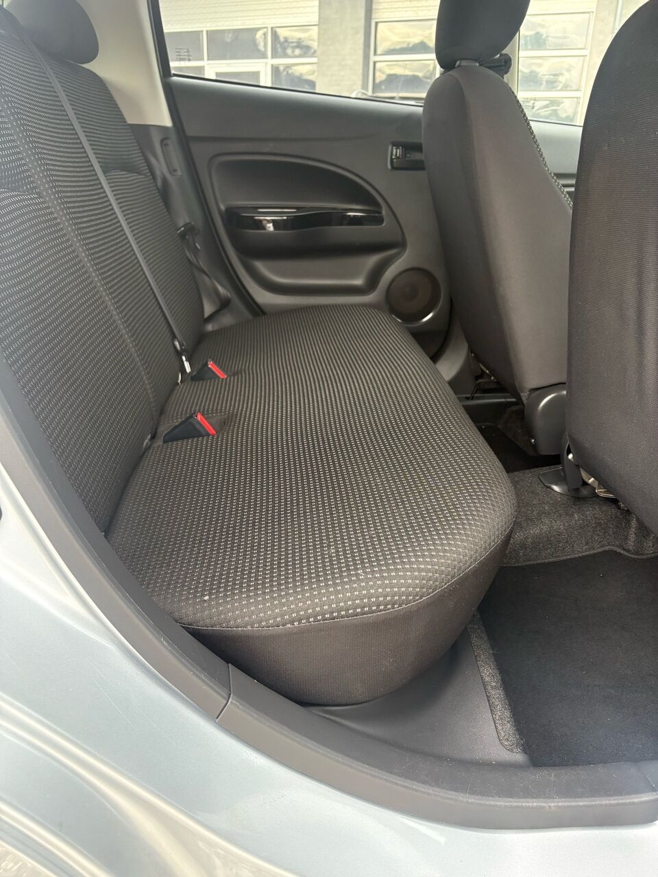 
								Mitsubishi Space Star full									