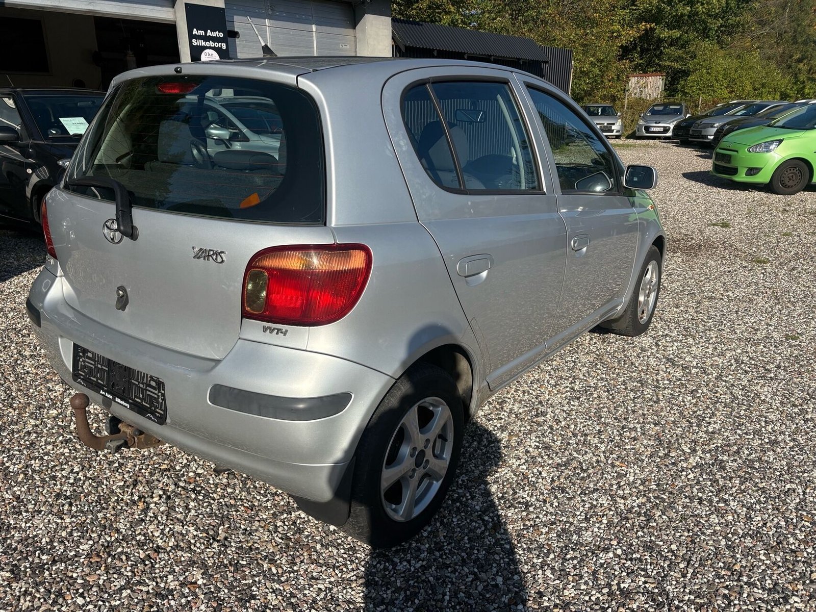 
								Toyota Yaris 1,3 Linea Terra 86HK 5d full									