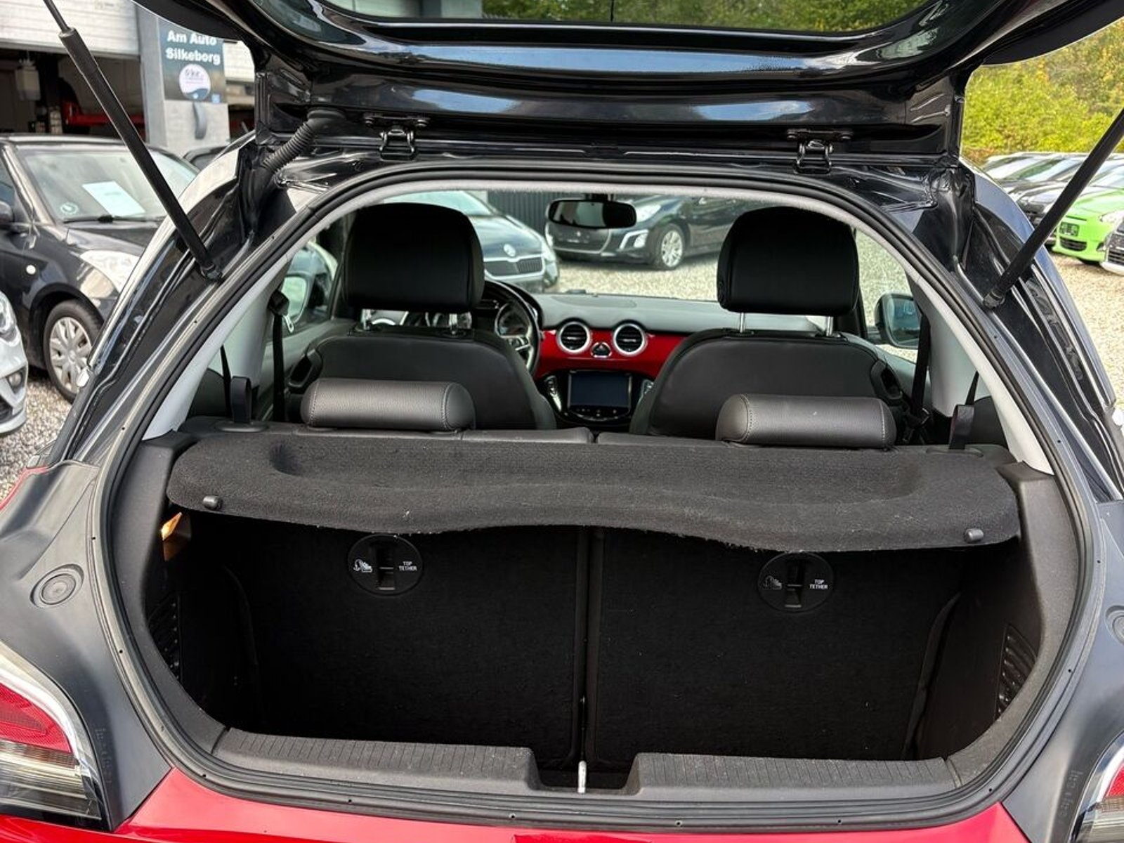 
								Opel Adam 1,0 ECOTEC Rocks 90HK 3d 6g full									