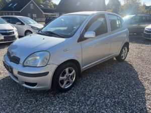 Toyota Yaris 1,3 Linea Terra 86HK 5d